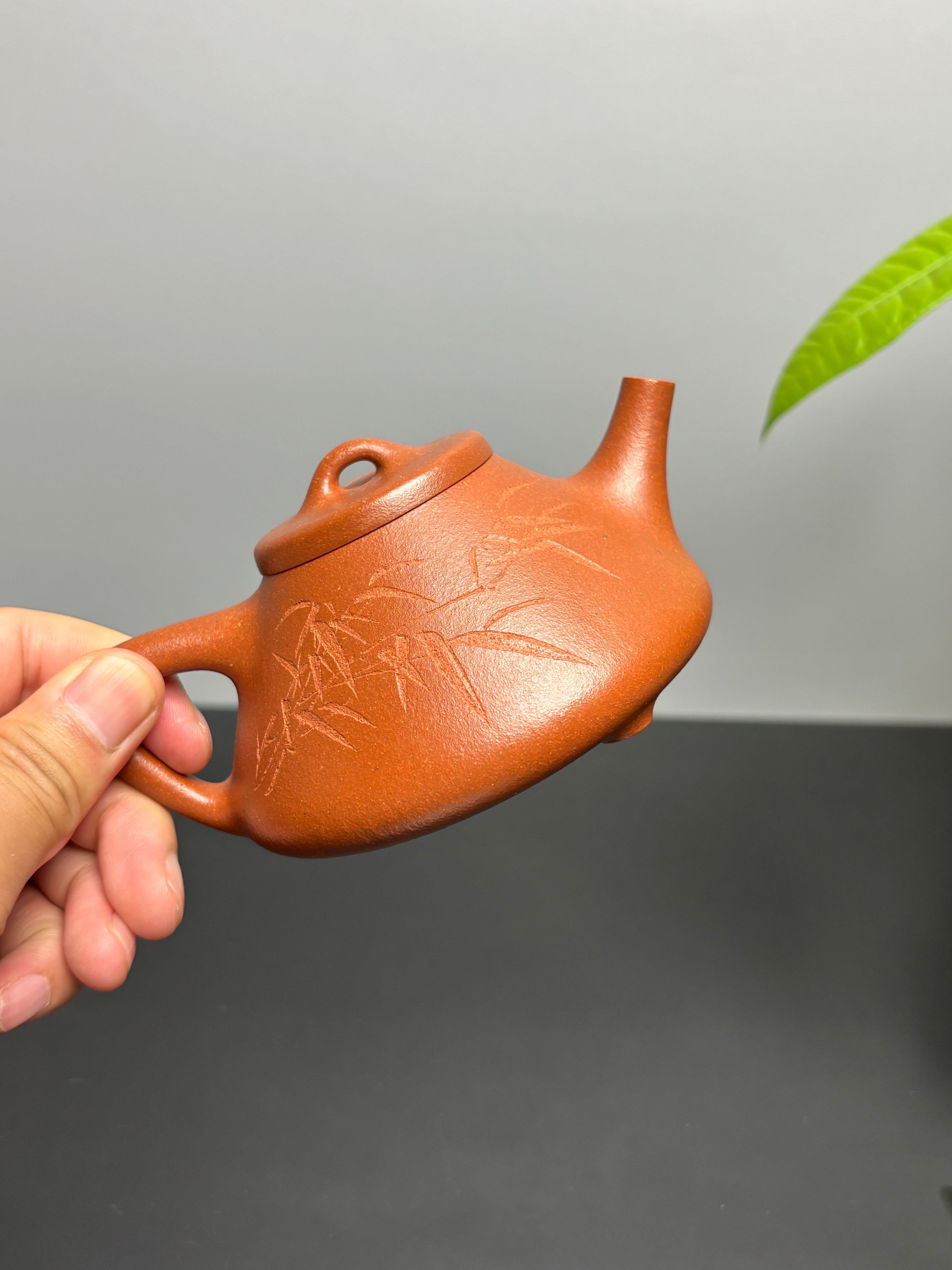 中国紫砂界当代梅王·朱炳浩(石陶）本工巅峰臻品《子冶石瓢》｜稀世臻藏·礼藏天花板重器——原矿优质金降坡·180cc