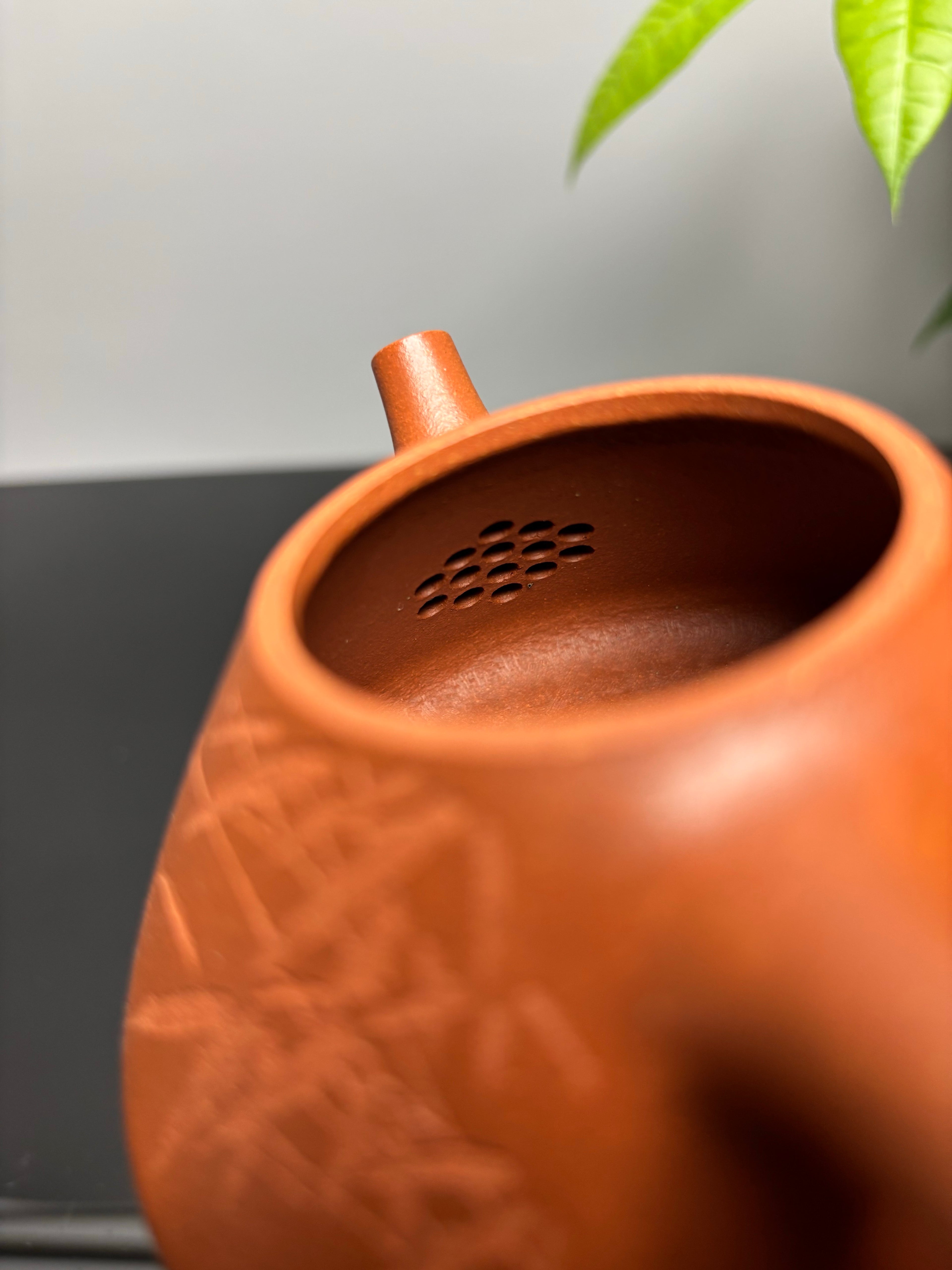 中国紫砂界当代梅王·朱炳浩(石陶）本工巅峰臻品《子冶石瓢》｜稀世臻藏·礼藏天花板重器——原矿优质金降坡·180cc
