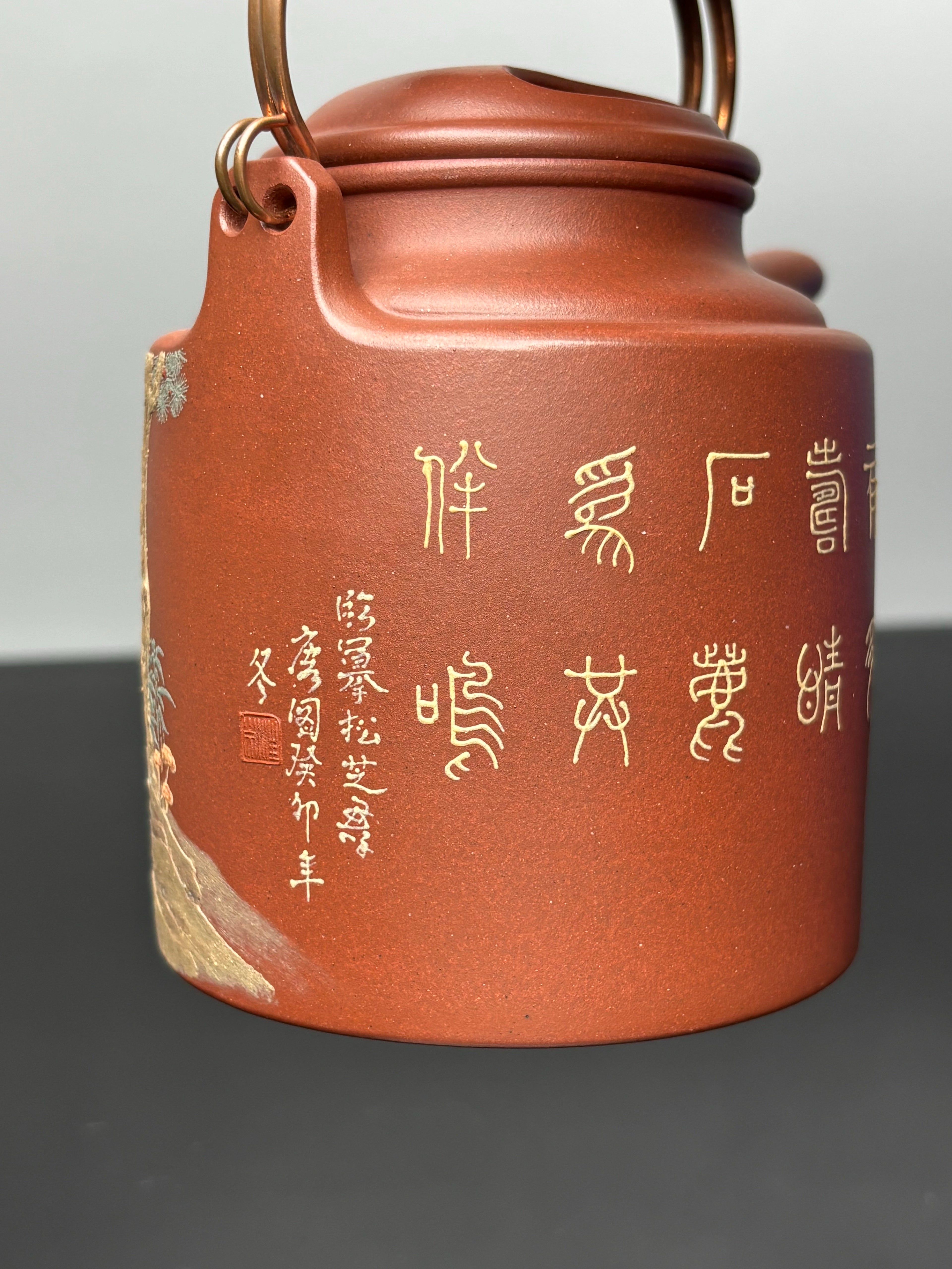 稀世紫砂·全球孤品｜杜益君制·汪小文泥绘【洋桶壶】雅昌拍卖9.7万同款 原矿优质底槽青｜容量：500cc