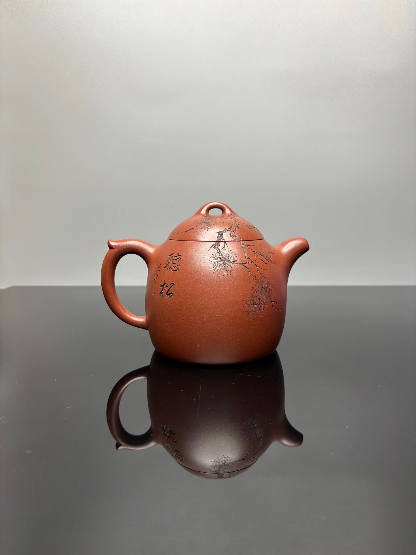 【传世紫砂 礼藏孤品】江建翔嫡传·杜益君扛鼎之作《秦权·听松壶》藏界臻选——原矿优质深井底槽清·500cc