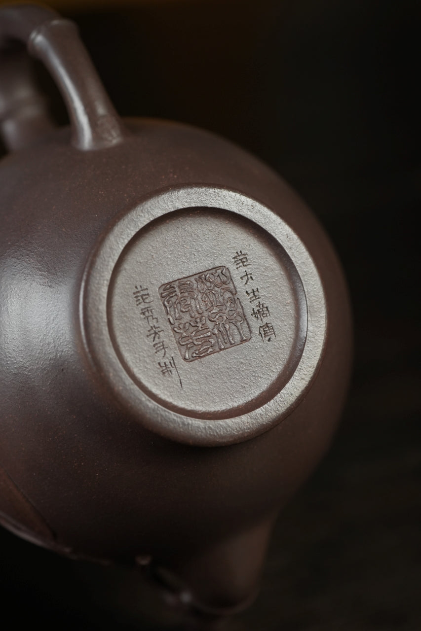 范大生嫡脉·江苏省大师范秀芳·紫砂臻品《翠竹壶》金奖作品——原矿优质天青泥·360cc（入册款代表作）