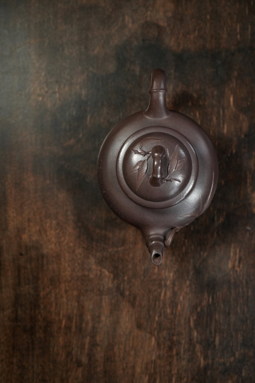 范大生嫡脉·江苏省大师范秀芳·紫砂臻品《翠竹壶》金奖作品——原矿优质天青泥·360cc（入册款代表作）
