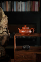 范大生嫡脉｜范秀芳制 范伟群装饰｜双省大师联诀紫砂臻品·《僧帽壶》传世收藏·礼赠双绝重器！（金奖作品）