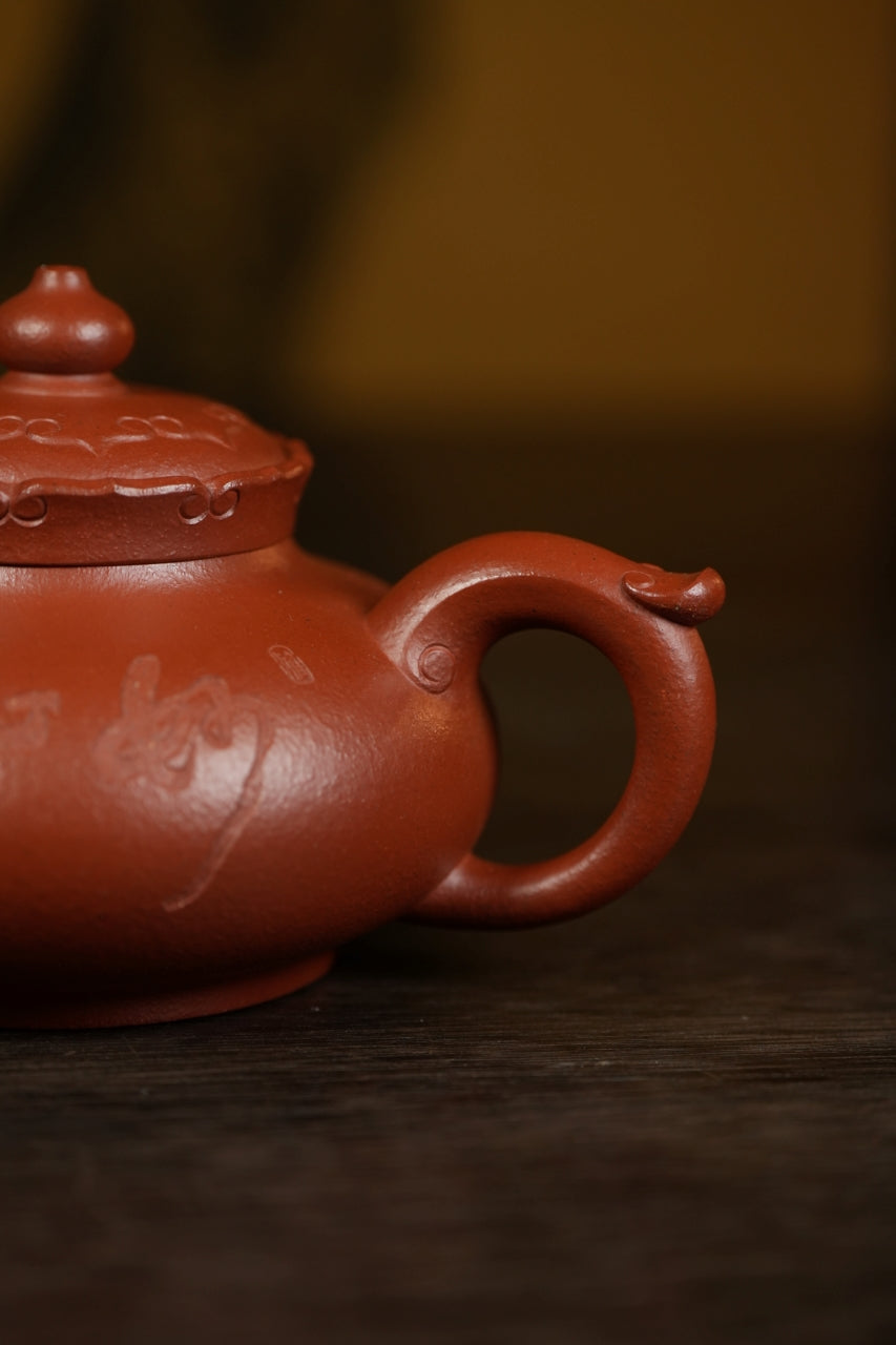 范大生嫡脉｜范秀芳制 范伟群装饰｜双省大师联诀紫砂臻品·《僧帽壶》传世收藏·礼赠双绝重器！（金奖作品）
