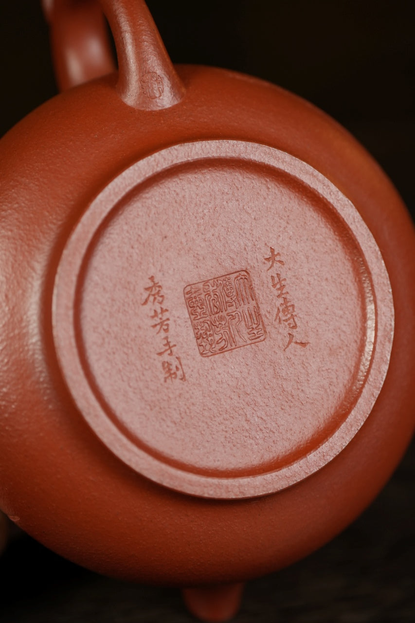 范大生嫡脉｜范秀芳制 范伟群装饰｜双省大师联诀紫砂臻品·《僧帽壶》传世收藏·礼赠双绝重器！（金奖作品）