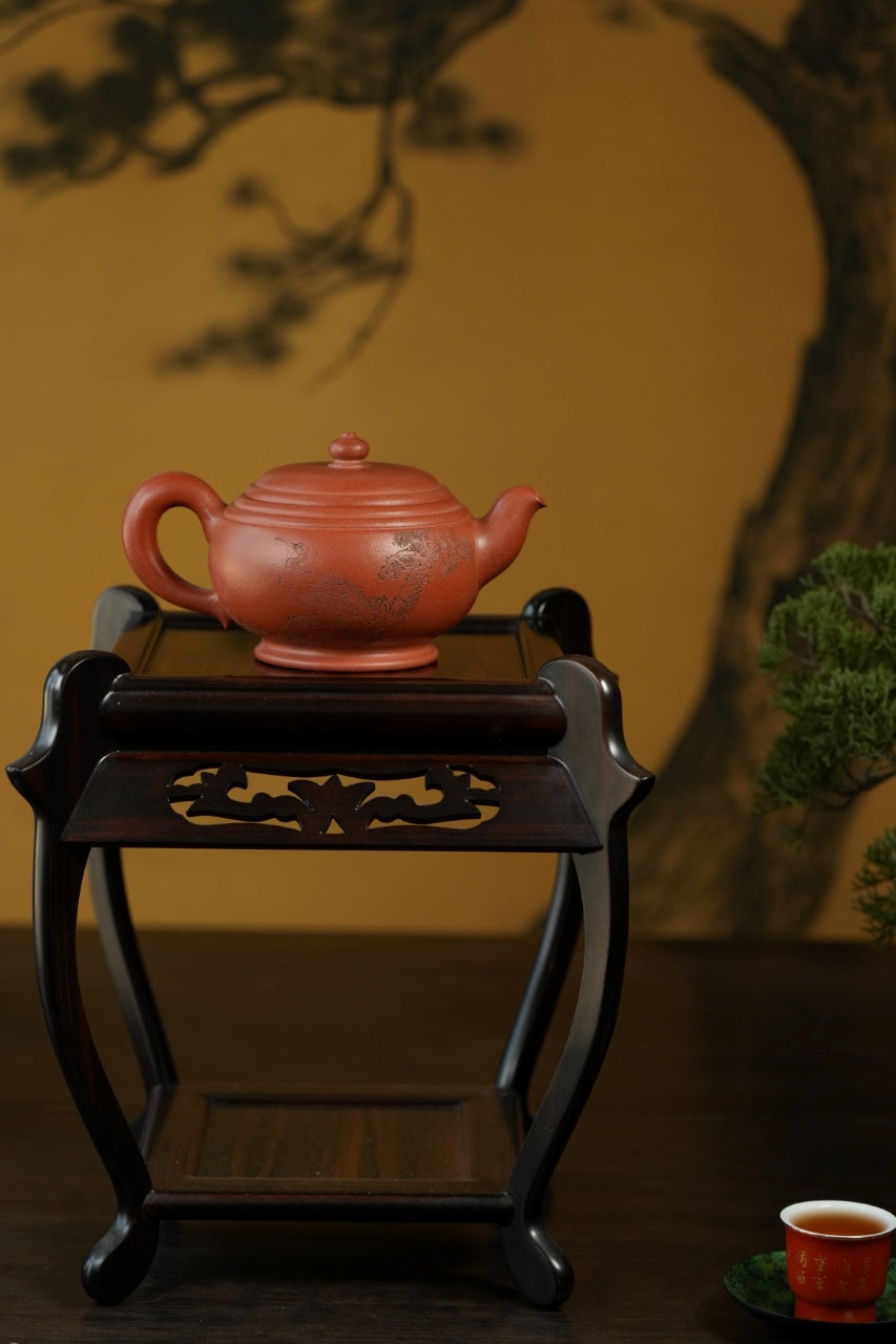 范大生嫡脉·江苏省大师范秀芳·紫砂臻品《宝鼎壶》传世收藏·礼赠双绝重器！  ——原矿优质朱泥·320cc