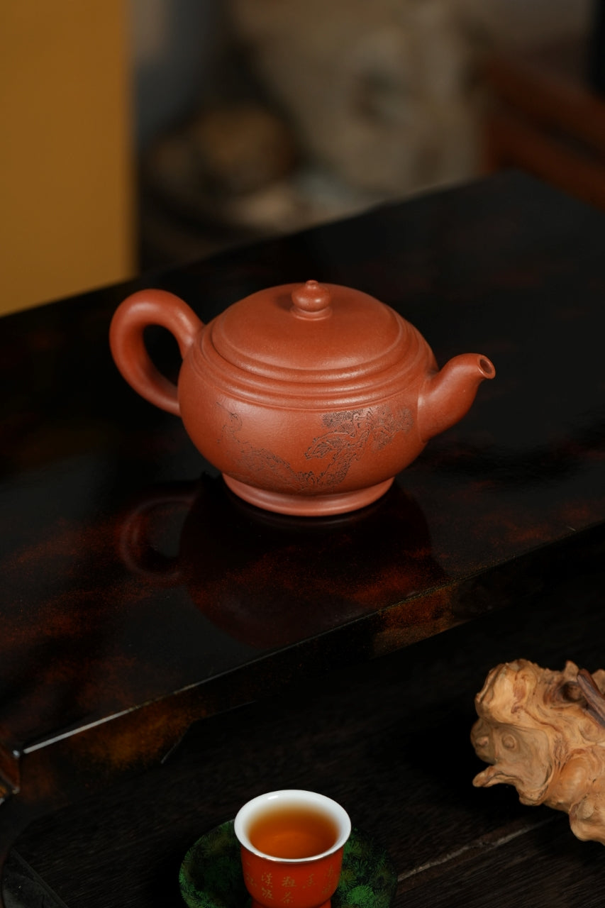 范大生嫡脉·江苏省大师范秀芳·紫砂臻品《宝鼎壶》传世收藏·礼赠双绝重器！  ——原矿优质朱泥·320cc