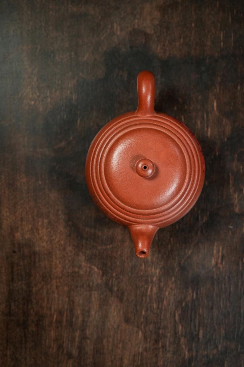 范大生嫡脉·江苏省大师范秀芳·紫砂臻品《宝鼎壶》传世收藏·礼赠双绝重器！  ——原矿优质朱泥·320cc