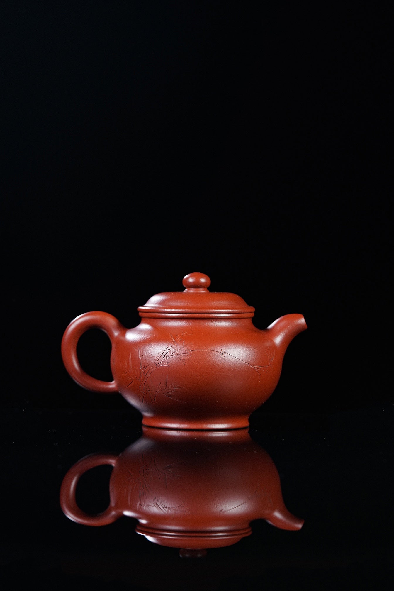 一器藏心经·紫砂纳万福｜郑求标大师｜至尊禅意臻品【掇只壶】 ——原矿优质大红袍·300cc