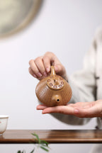 一器藏心经·紫砂纳万福｜郑求标大师｜双心经至尊禅意臻品【心经石瓢】——原矿优质黄金段泥·120cc