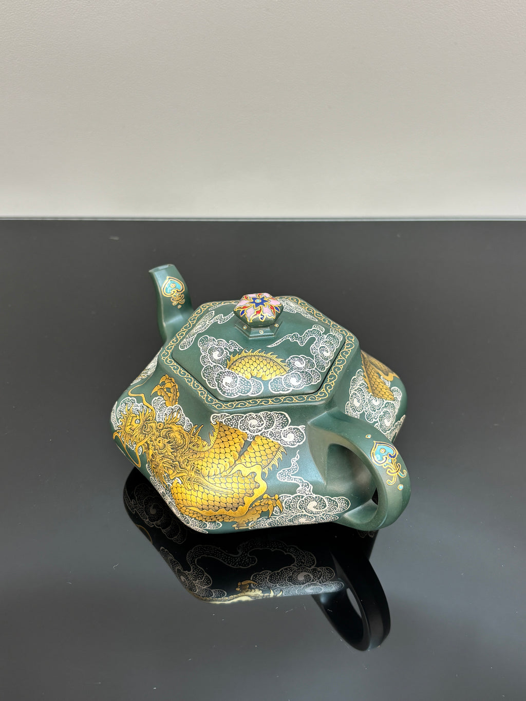紫砂界80后方器巨匠巅峰臻品《闲者六方壶》传世收藏，藏值无量 甄选优质苏门答腊青·260cc