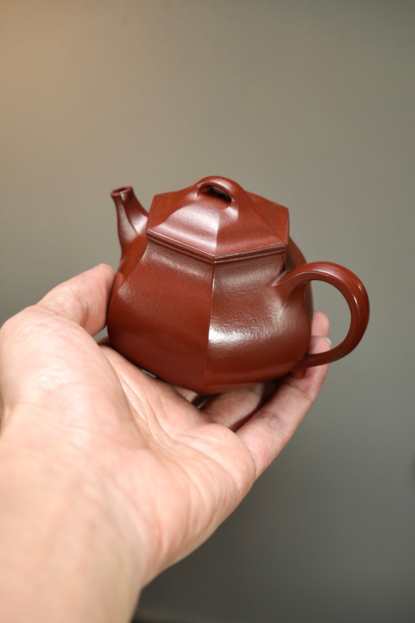 紫砂界80后方器巨匠巅峰臻品《六方灵珠壶》传世收藏，藏值无量 甄选原矿优质大红袍·170cc