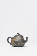 储立之大师传世典藏重器《矮茄瓜壶》是礼藏双宜首选的高端艺术品！  ——原矿优质 雪花青·300cc