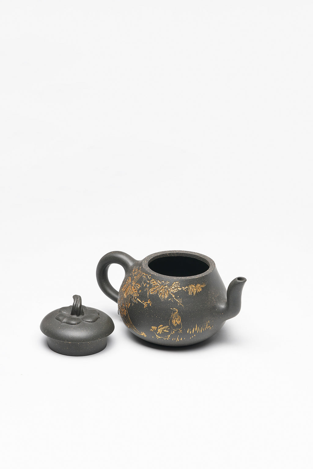 储立之大师传世典藏重器《矮茄瓜壶》是礼藏双宜首选的高端艺术品！  ——原矿优质 雪花青·300cc