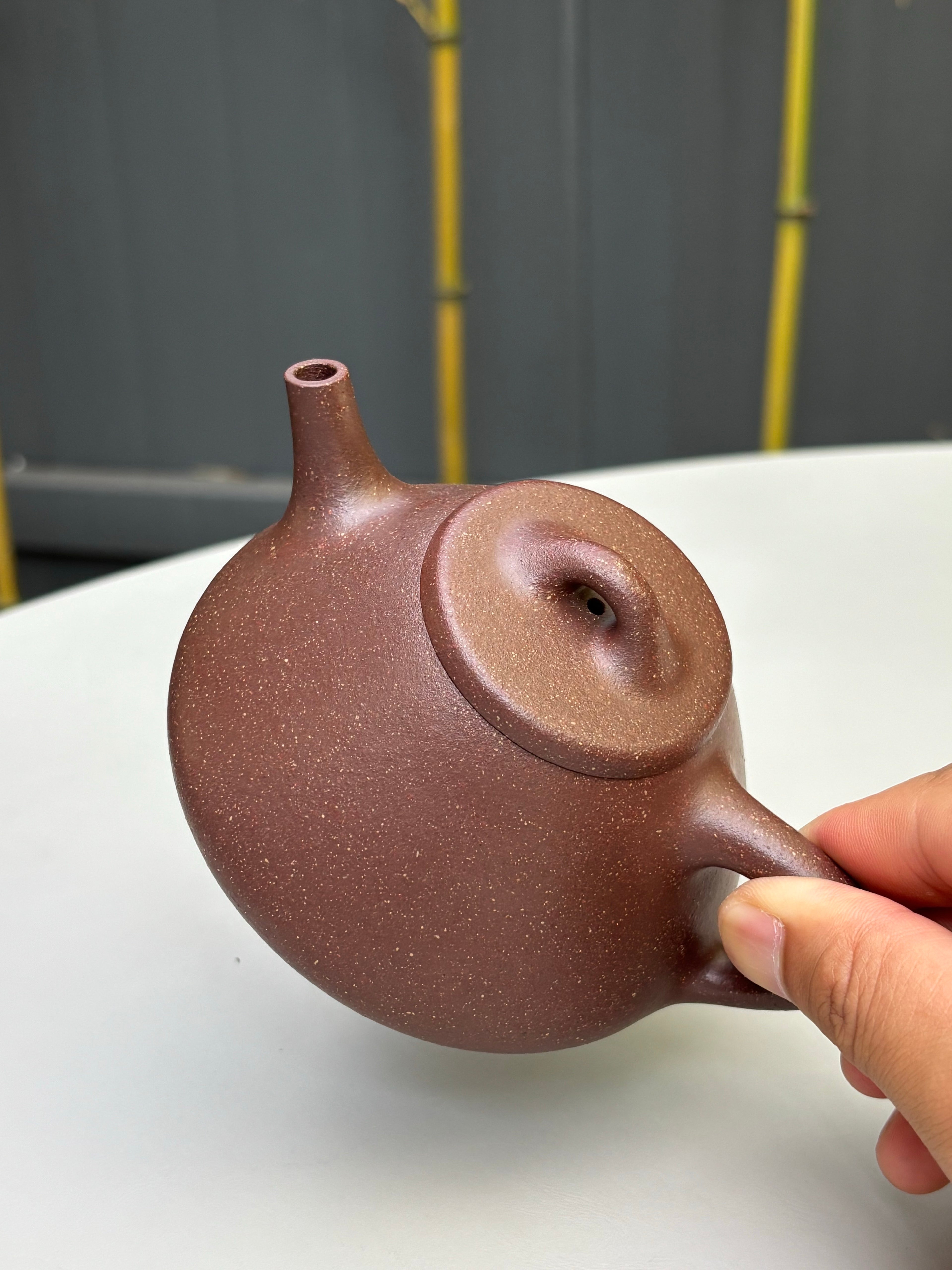 范泽锋高徒·邱爽紫砂潜力重器《子冶石瓢》是您礼藏皆宜的高端艺术品👍  ——原矿优质紫玉金砂·220cc