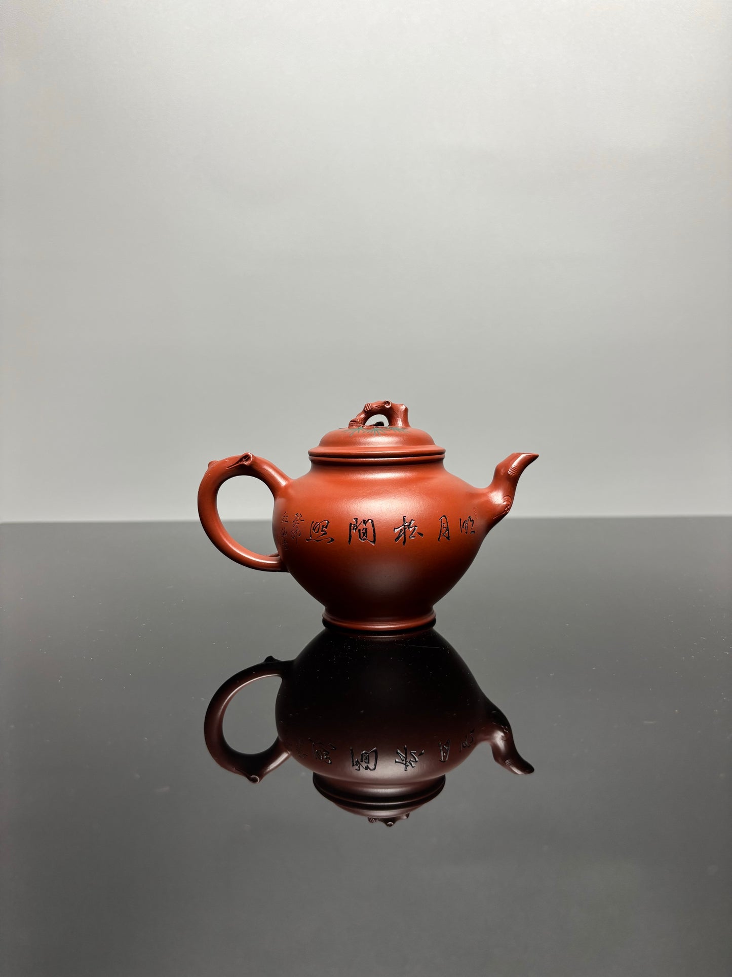 范泽锋高徒·邱爽紫砂潜力重器《松报春壶》是您礼藏皆宜的高端艺术品👍  ——原矿优质朱泥·200cc