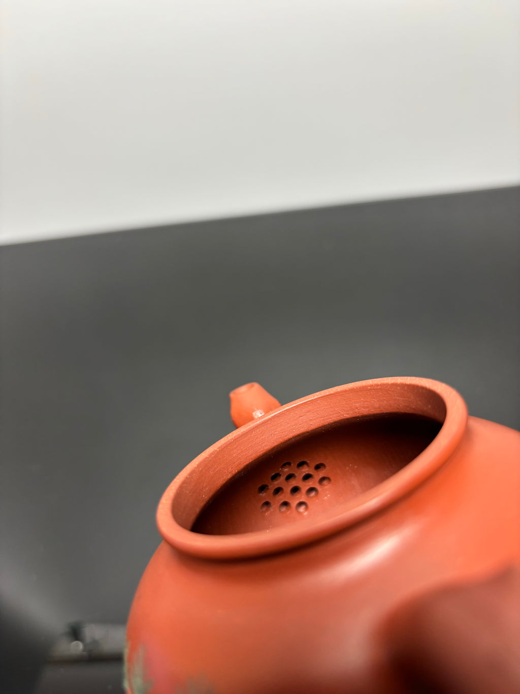 范泽锋高徒·邱爽紫砂潜力重器《松报春壶》是您礼藏皆宜的高端艺术品👍  ——原矿优质朱泥·200cc