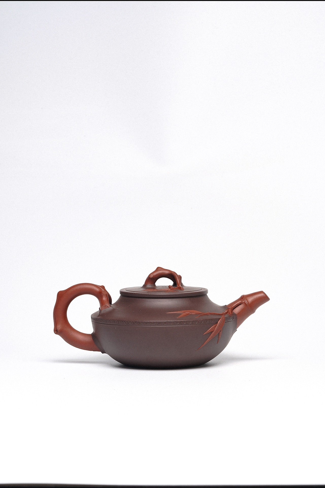 周建春大师扛鼎之作《岁寒三友壶》是收藏与礼赠皆宜的高端艺术品——原矿优质老紫泥双拼·400cc