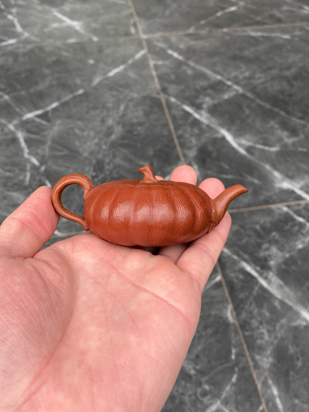 超级紫砂小南瓜壶（双色款）·70CC精品把玩器，内推球孔 手工制作·高端茶客必备 小草书文气十足