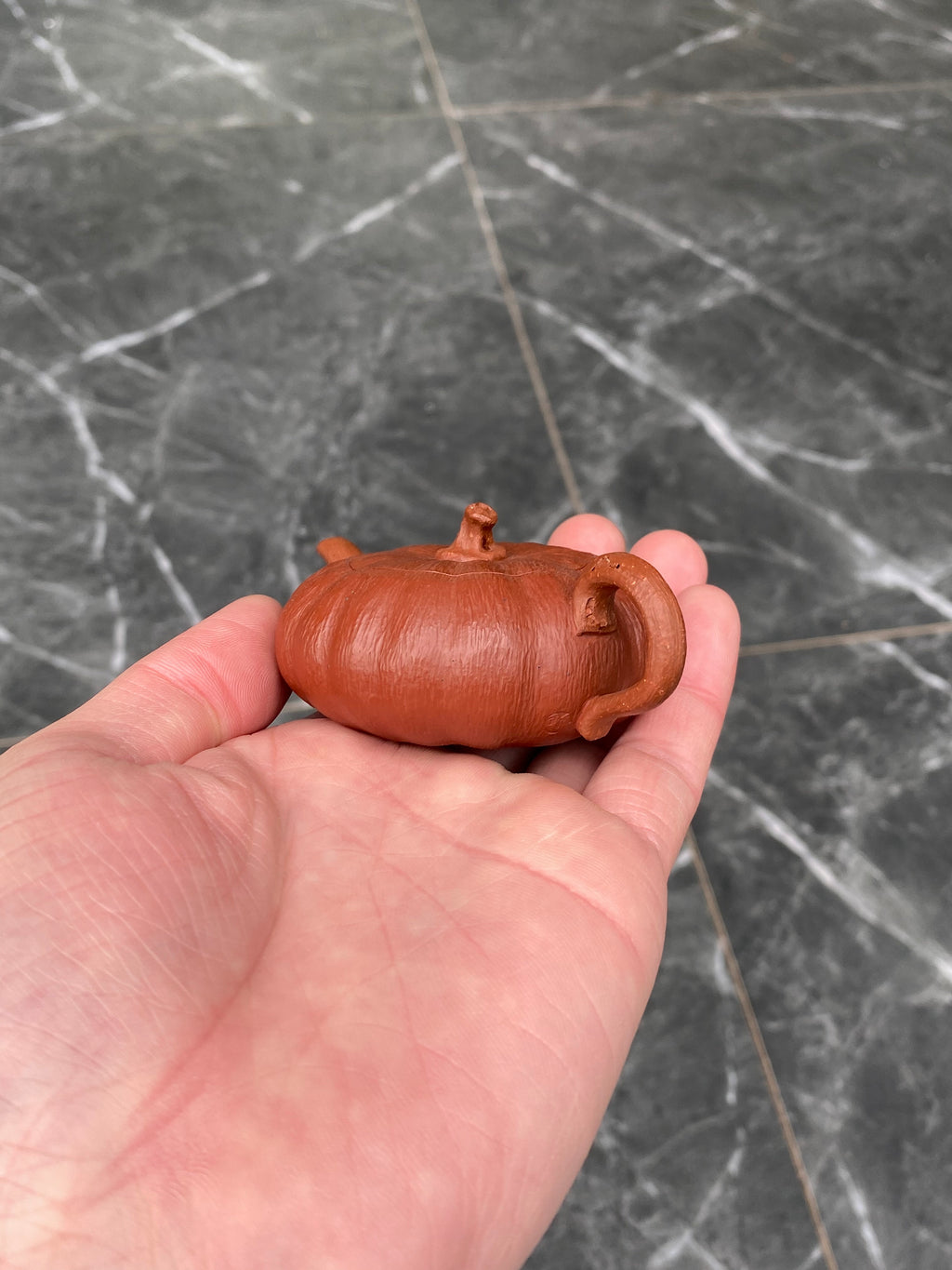 超级紫砂小南瓜壶（双色款）·70CC精品把玩器，内推球孔 手工制作·高端茶客必备 小草书文气十足