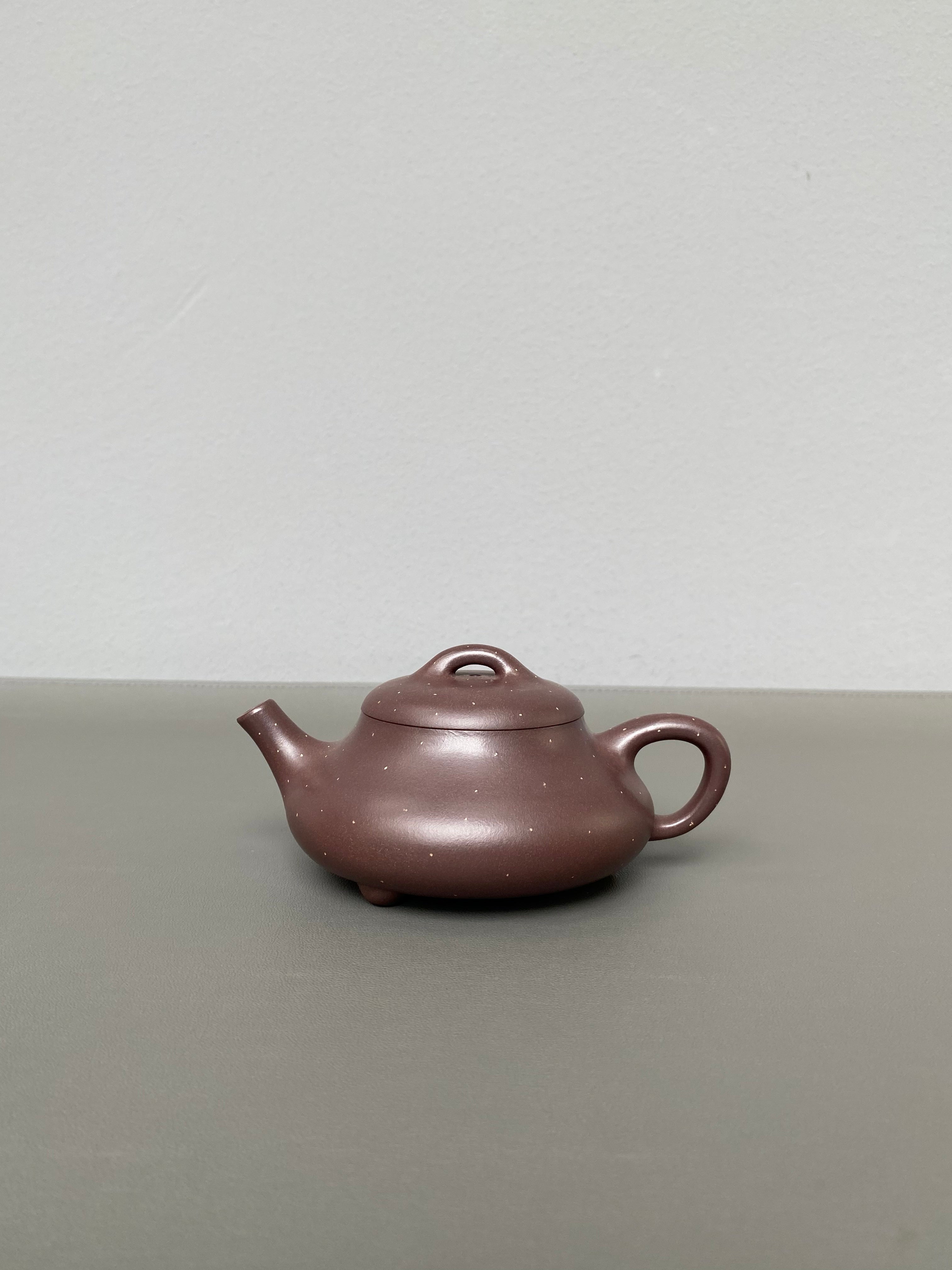 原矿好工好料系列【安瓢壶】珍藏精品佳作！  ——原矿优质紫泥铺砂·160cc ——紫砂艺术名家·宁辰（风华）