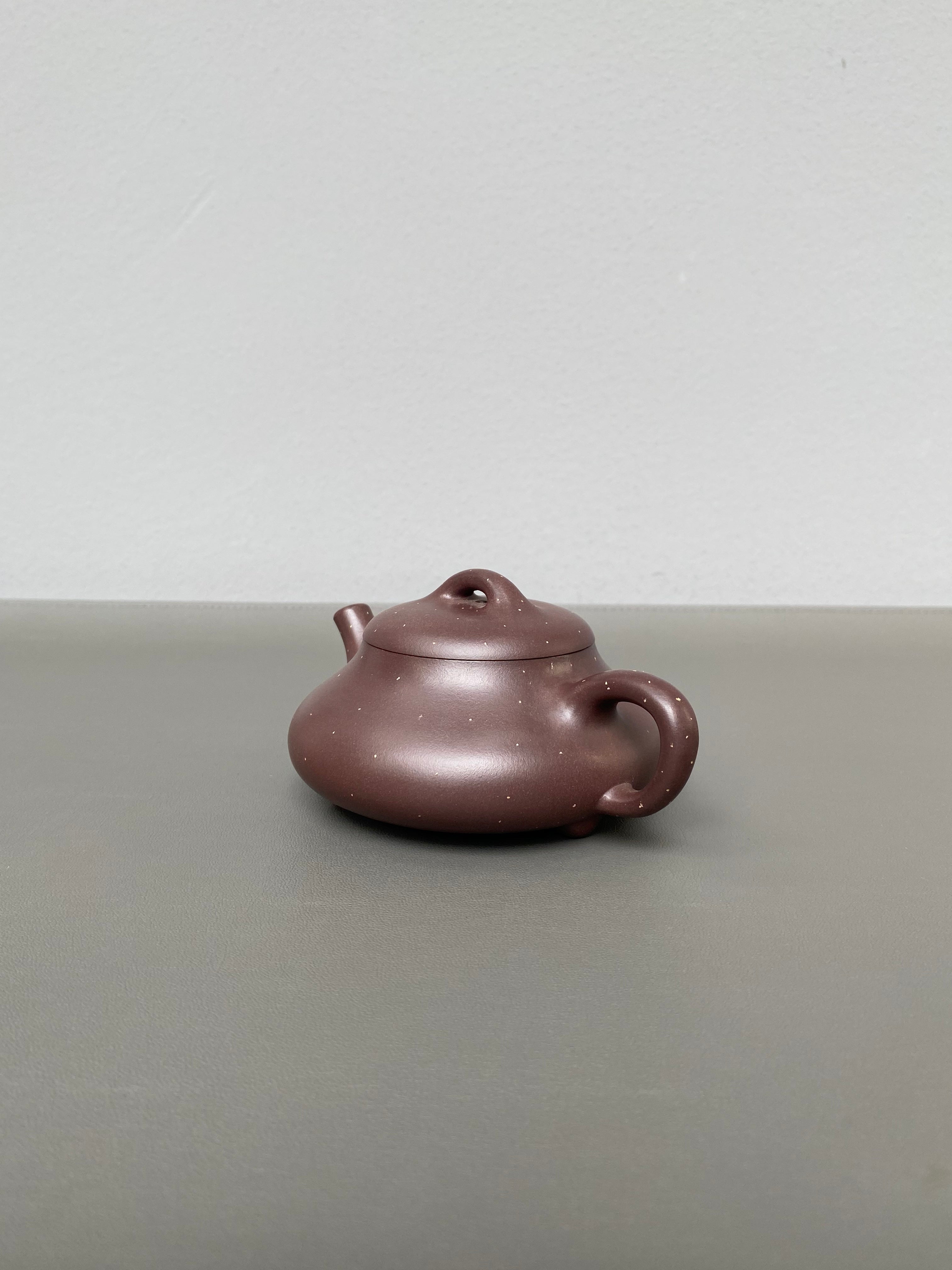 原矿好工好料系列【安瓢壶】珍藏精品佳作！  ——原矿优质紫泥铺砂·160cc ——紫砂艺术名家·宁辰（风华）