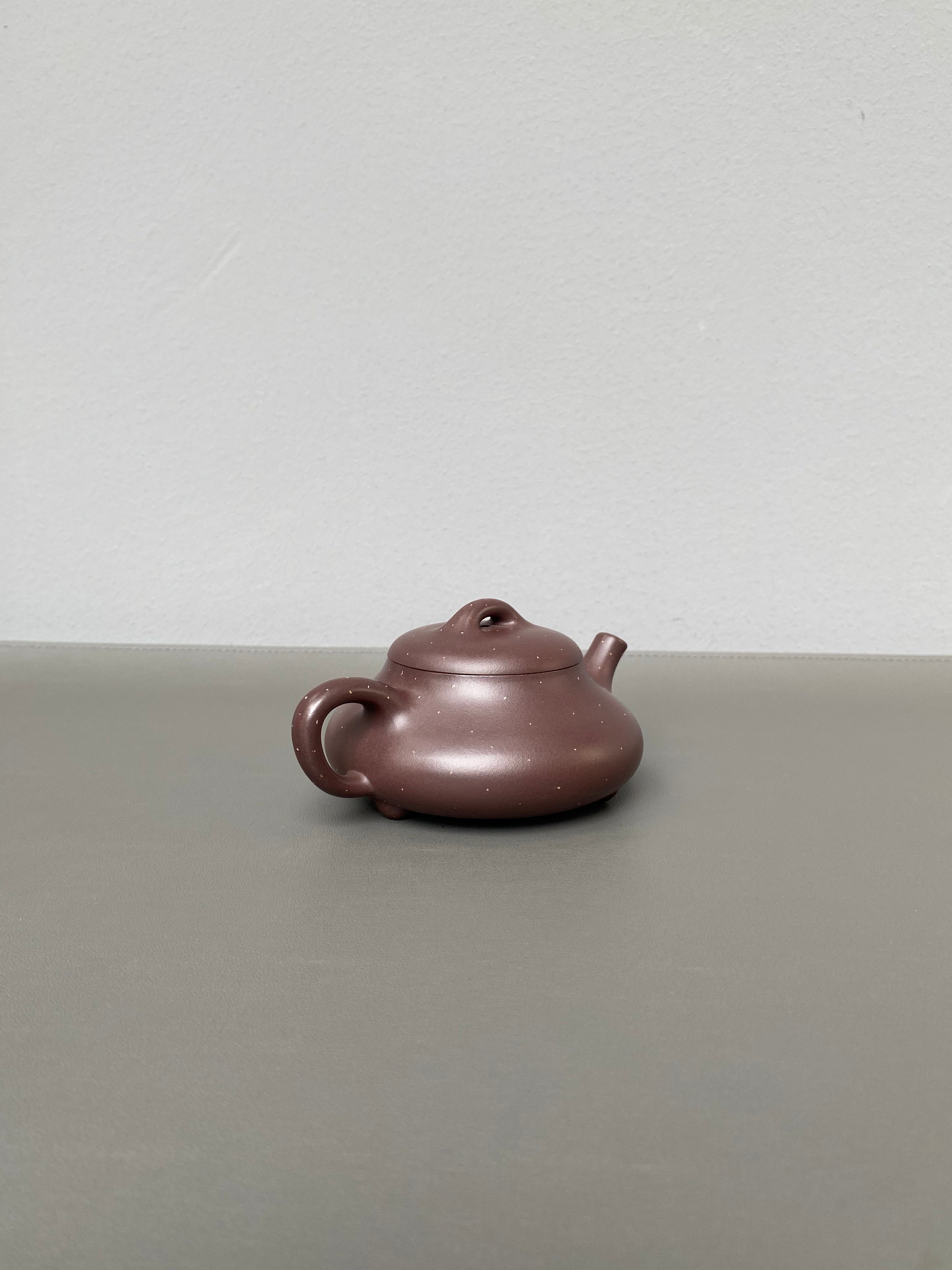 原矿好工好料系列【安瓢壶】珍藏精品佳作！  ——原矿优质紫泥铺砂·160cc ——紫砂艺术名家·宁辰（风华）