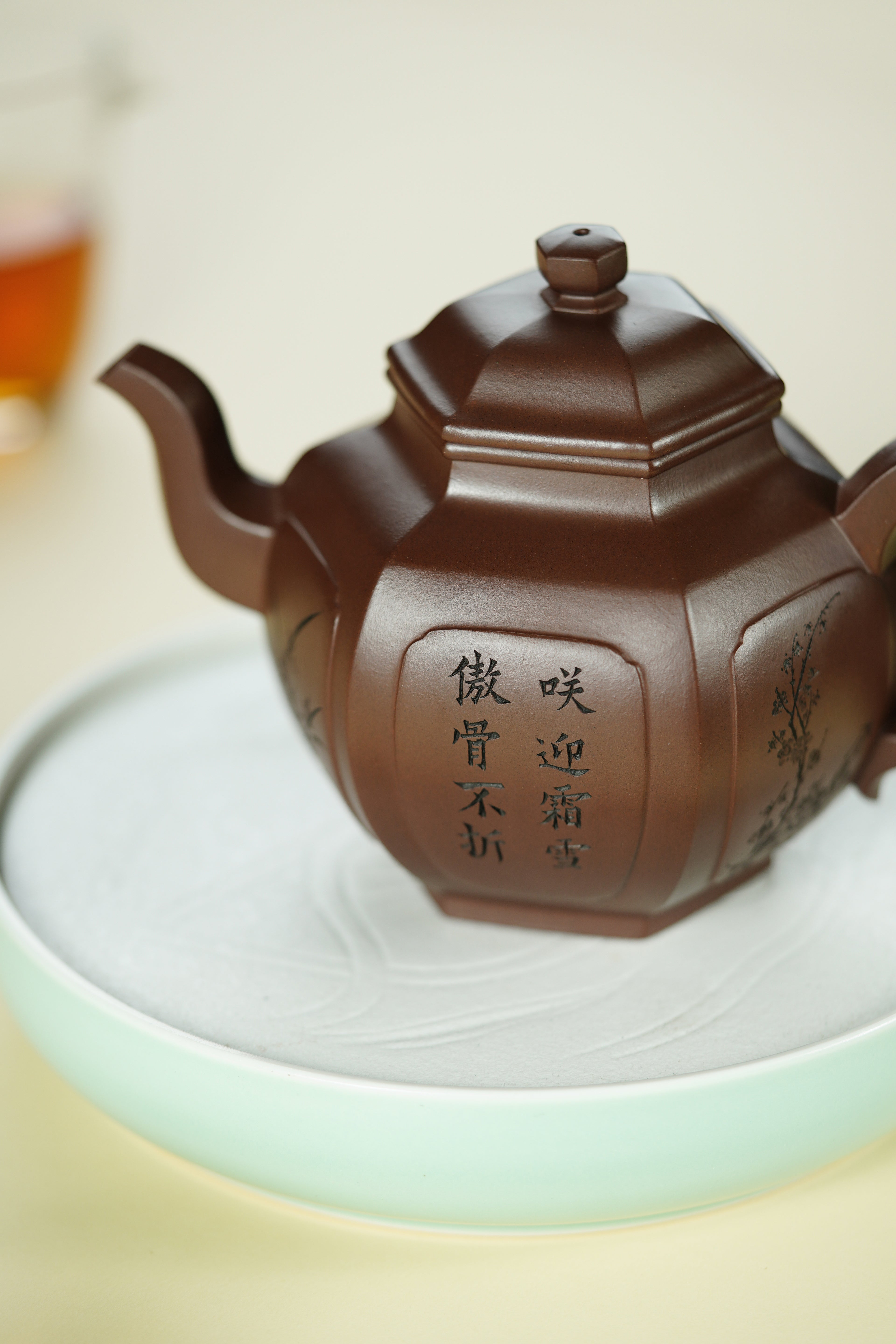 范大生嫡脉｜范秀芳制 范伟群装饰｜双省大师联诀紫砂臻品《六方宫灯壶》——原矿优质紫泥·550cc