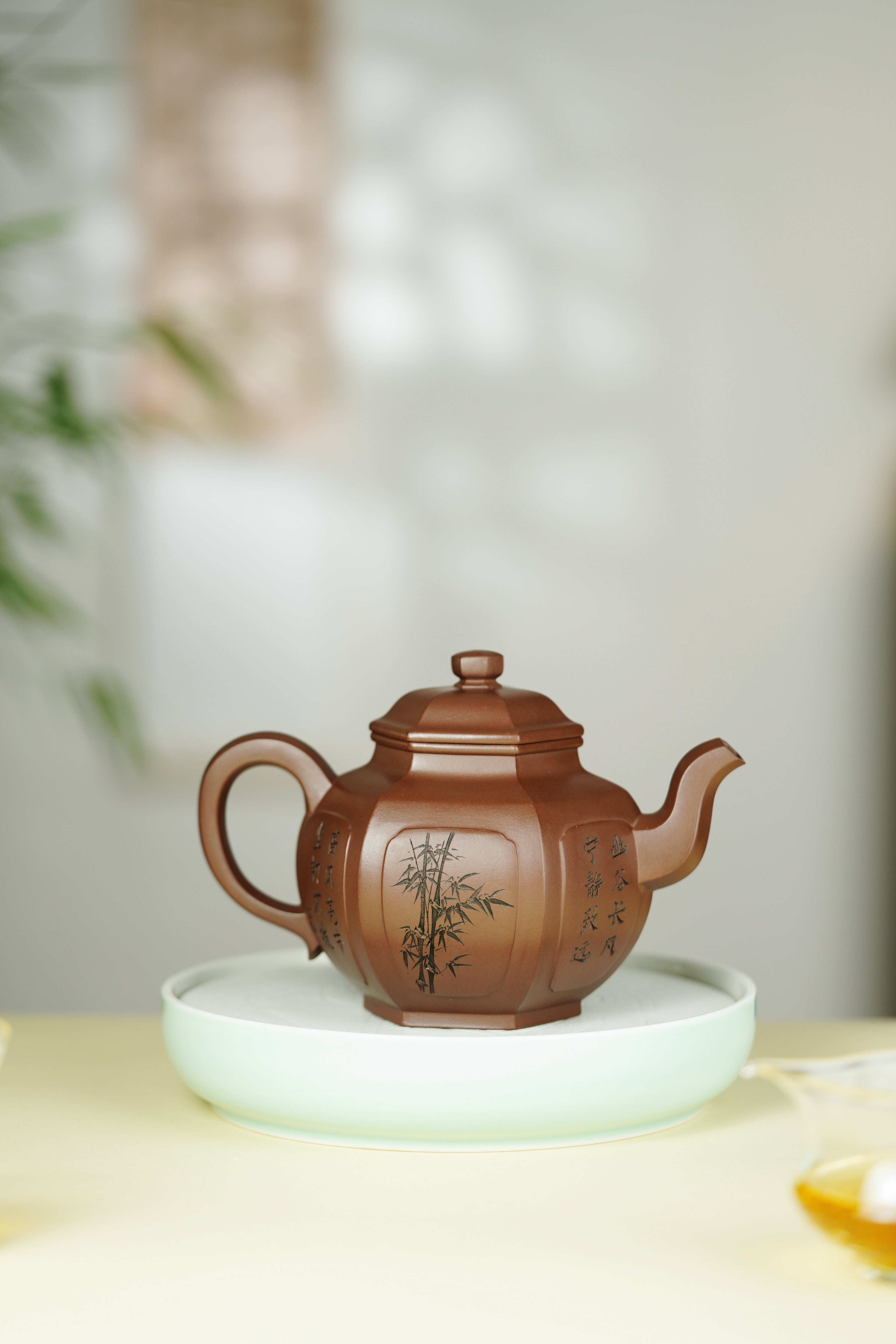 范大生嫡脉｜范秀芳制 范伟群装饰｜双省大师联诀紫砂臻品《六方宫灯壶》——原矿优质紫泥·550cc
