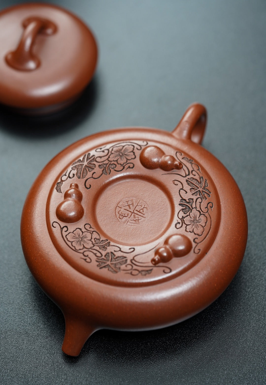 立之紫砂 礼藏至尊｜储立之大师传世典藏重器《葫芦瓢》——原矿优质 赤金砂·180cc