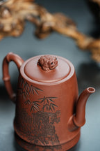 储立之大师传世典藏重器《竹节蟾钮壶》——原矿优质 紫泥·280cc ——江苏省工艺美术大师·储立之 之作