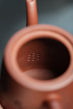 储立之大师传世典藏重器《竹节蟾钮壶》——原矿优质 紫泥·280cc ——江苏省工艺美术大师·储立之 之作