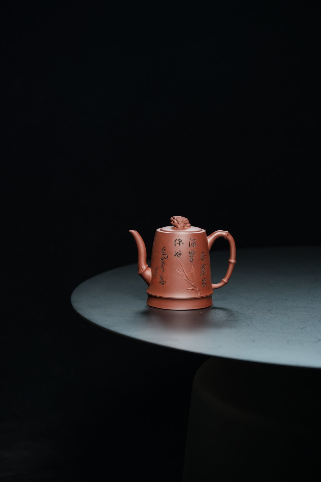 储立之大师传世典藏重器《竹节蟾钮壶》——原矿优质 紫泥·280cc ——江苏省工艺美术大师·储立之 之作