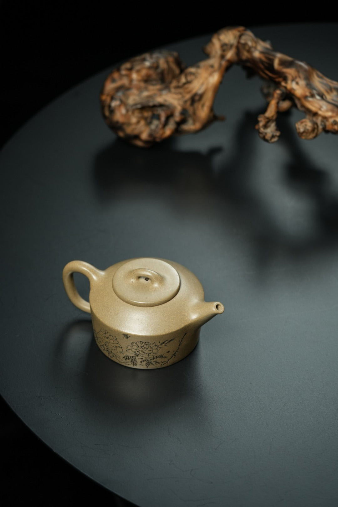 储立之大师传世典藏重器《镜瓦壶》——原矿优质 青段·350cc ——江苏省工艺美术大师·储立之 之作