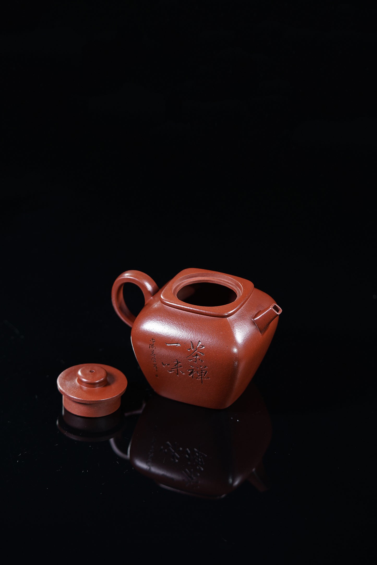 紫砂界彩刻山水第一人·李峰巅峰臻品《巨轮珠壶》——原矿优质底槽清·160cc ——著名紫砂彩刻艺术家·李峰亲工
