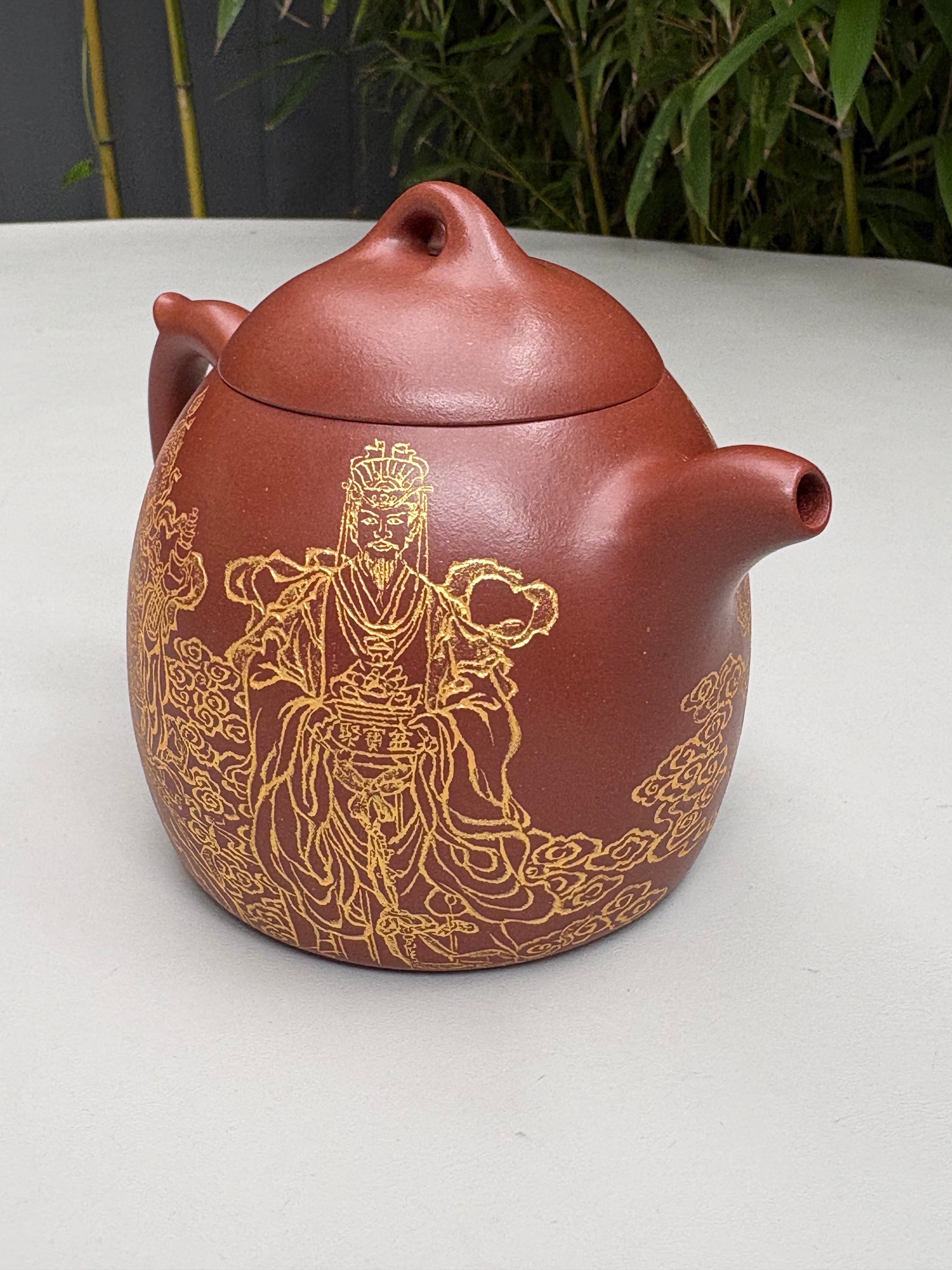 邱爽×邱玉林双大师联袂【秦权·五路财神】——原矿优质底槽清·350cc ——江苏省级大师·邱爽 亲制 ——中国陶瓷艺术大师·邱玉林 装饰