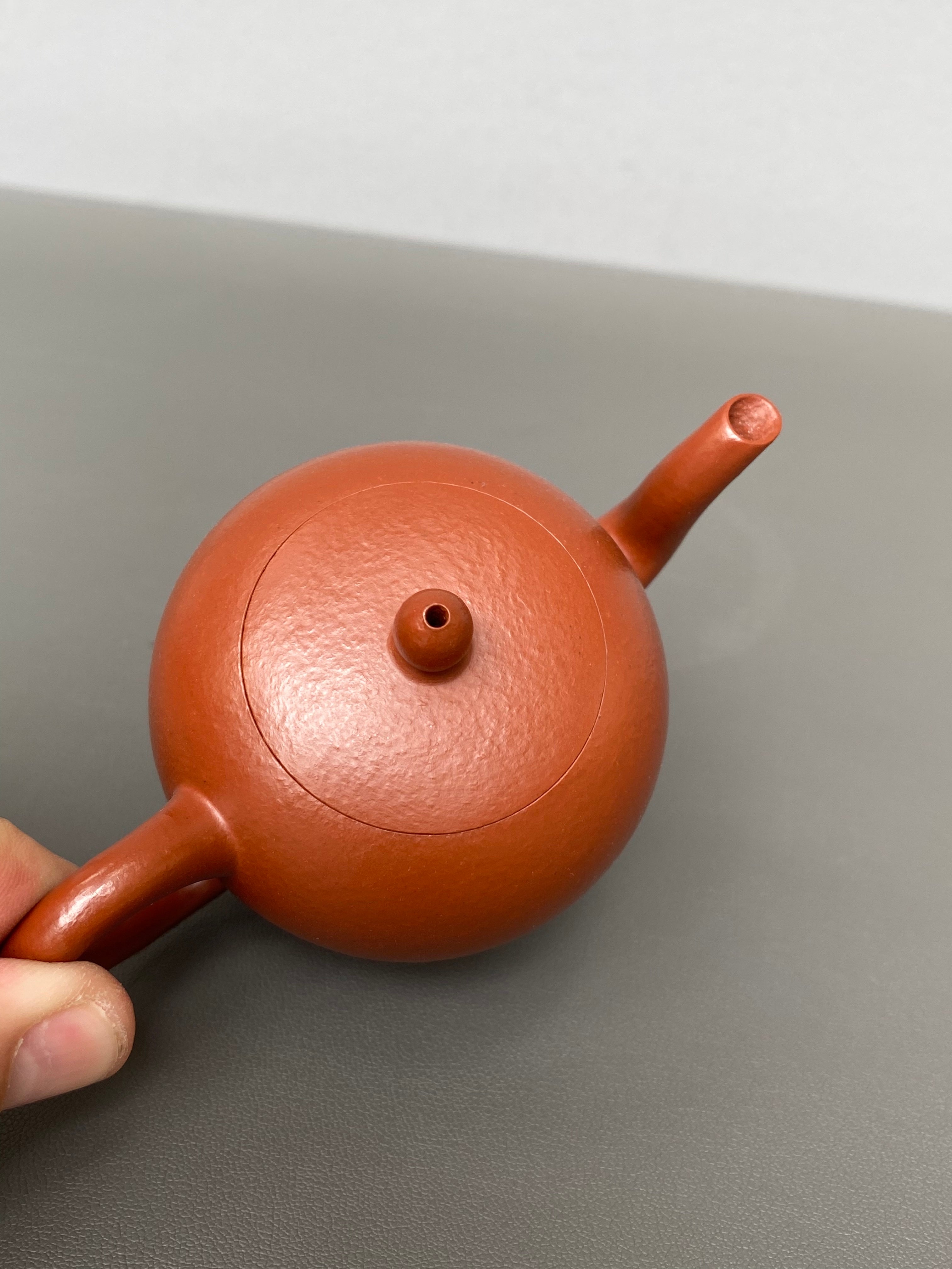 范泽锋高徒·邱爽紫砂潜力重器《美人肩壶》——原矿优质粗砂朱泥·100cc ——江苏省级大师·邱爽 亲制