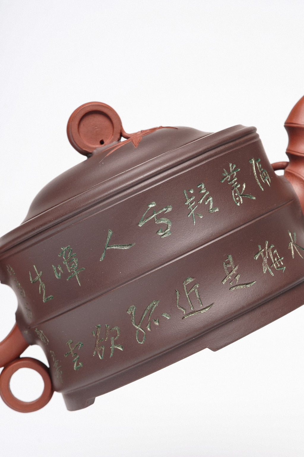 周建春大师扛鼎之作·大拍17万《双线竹段壶》——原矿优质老紫泥双拼·820cc ——正高级工艺美术师·周建春·制