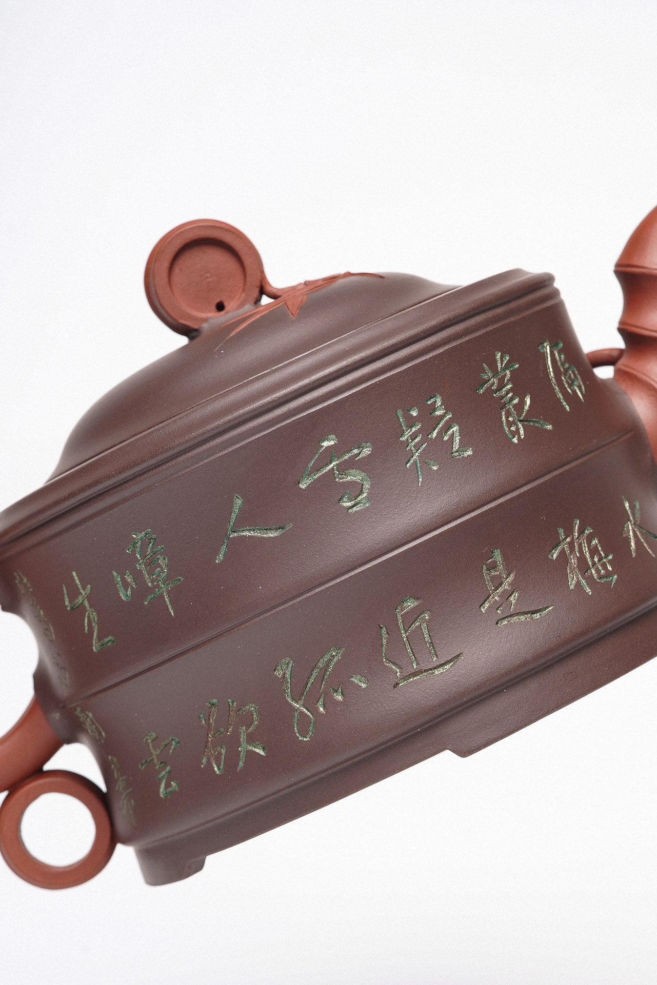 周建春大师扛鼎之作·大拍17万《双线竹段壶》——原矿优质老紫泥双拼·820cc ——正高级工艺美术师·周建春·制
