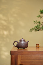 中国紫砂界当代梅王·朱炳浩(石陶）本工巅峰臻品《乳鼎壶》——原矿优质紫玉金砂·330cc