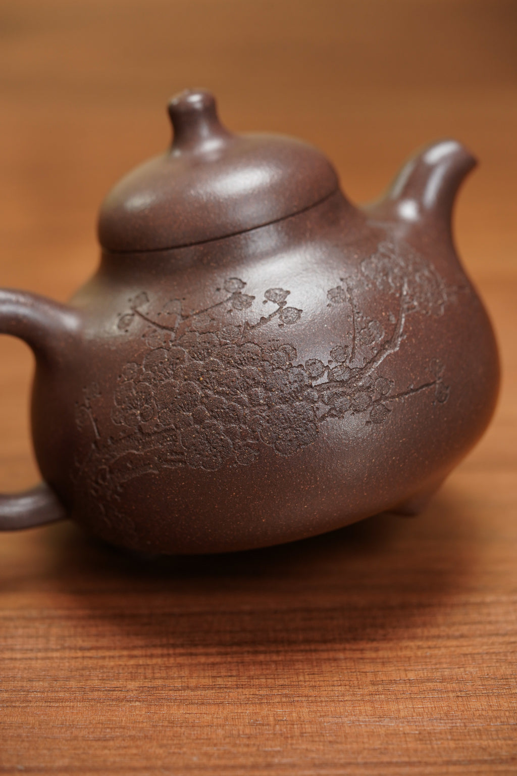 中国紫砂界当代梅王·朱炳浩(石陶）本工巅峰臻品《乳鼎壶》——原矿优质紫玉金砂·330cc