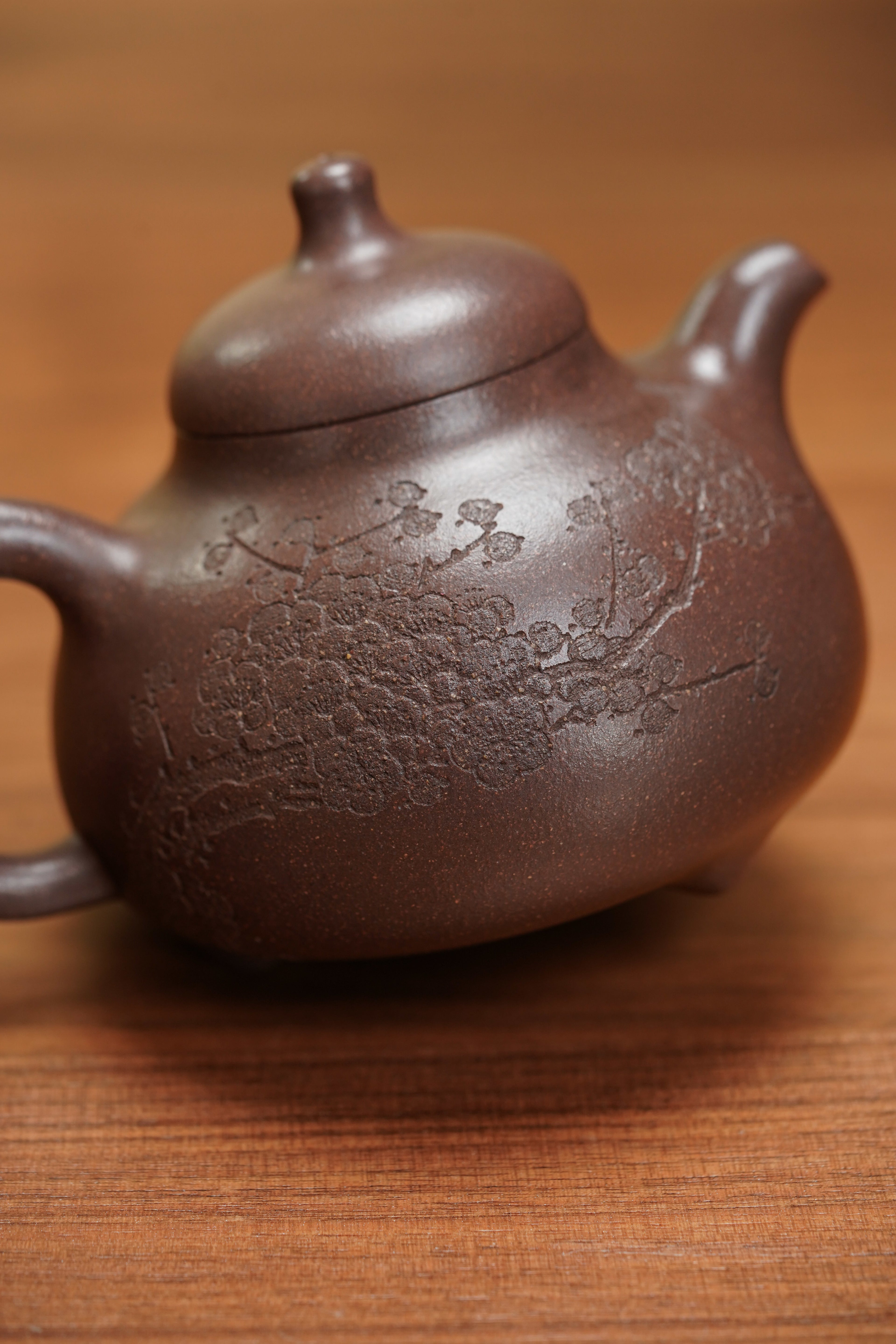 中国紫砂界当代梅王·朱炳浩(石陶）本工巅峰臻品《乳鼎壶》——原矿优质紫玉金砂·330cc