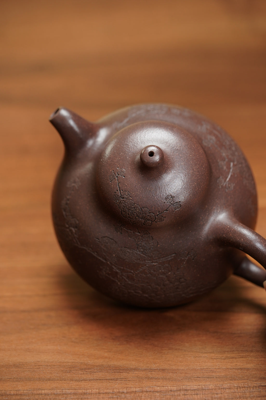 中国紫砂界当代梅王·朱炳浩(石陶）本工巅峰臻品《乳鼎壶》——原矿优质紫玉金砂·330cc