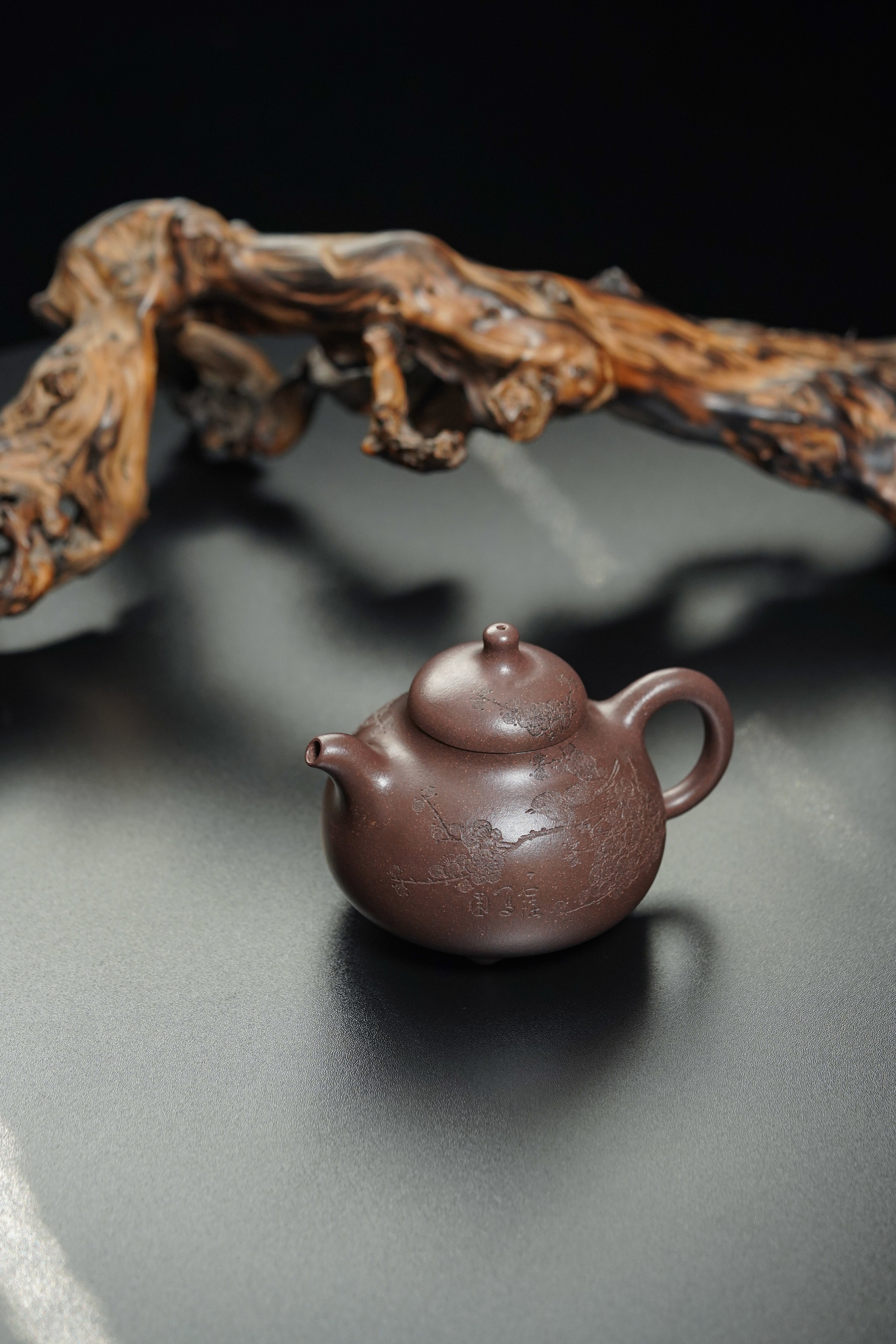 中国紫砂界当代梅王·朱炳浩(石陶）本工巅峰臻品《乳鼎壶》——原矿优质紫玉金砂·330cc