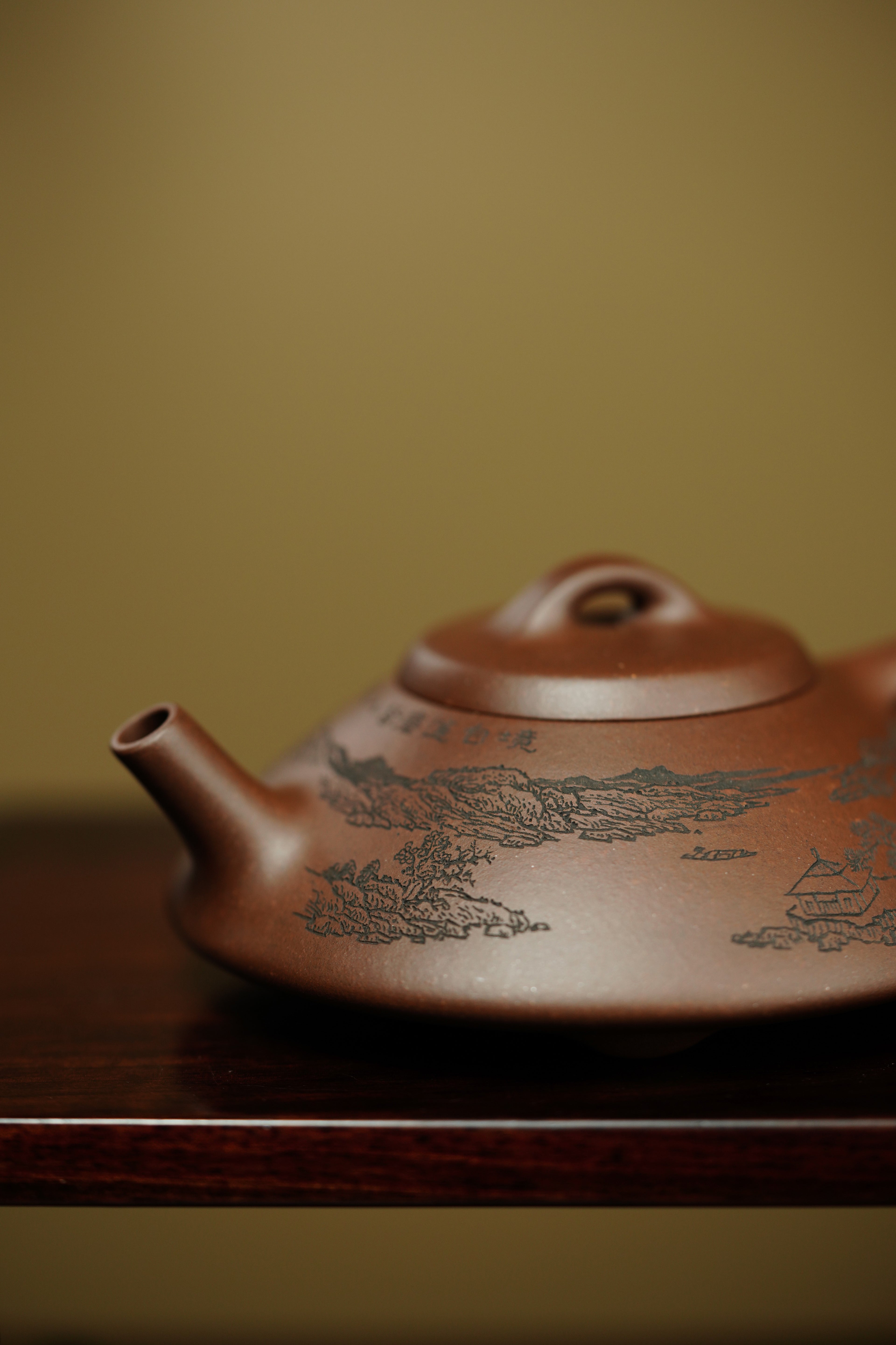 陈宏林大师传世巅峰臻品【合瓢】业界标杆·——原矿优质底槽清，110cc ——紫砂山水陶刻天花板·陈宏林亲工