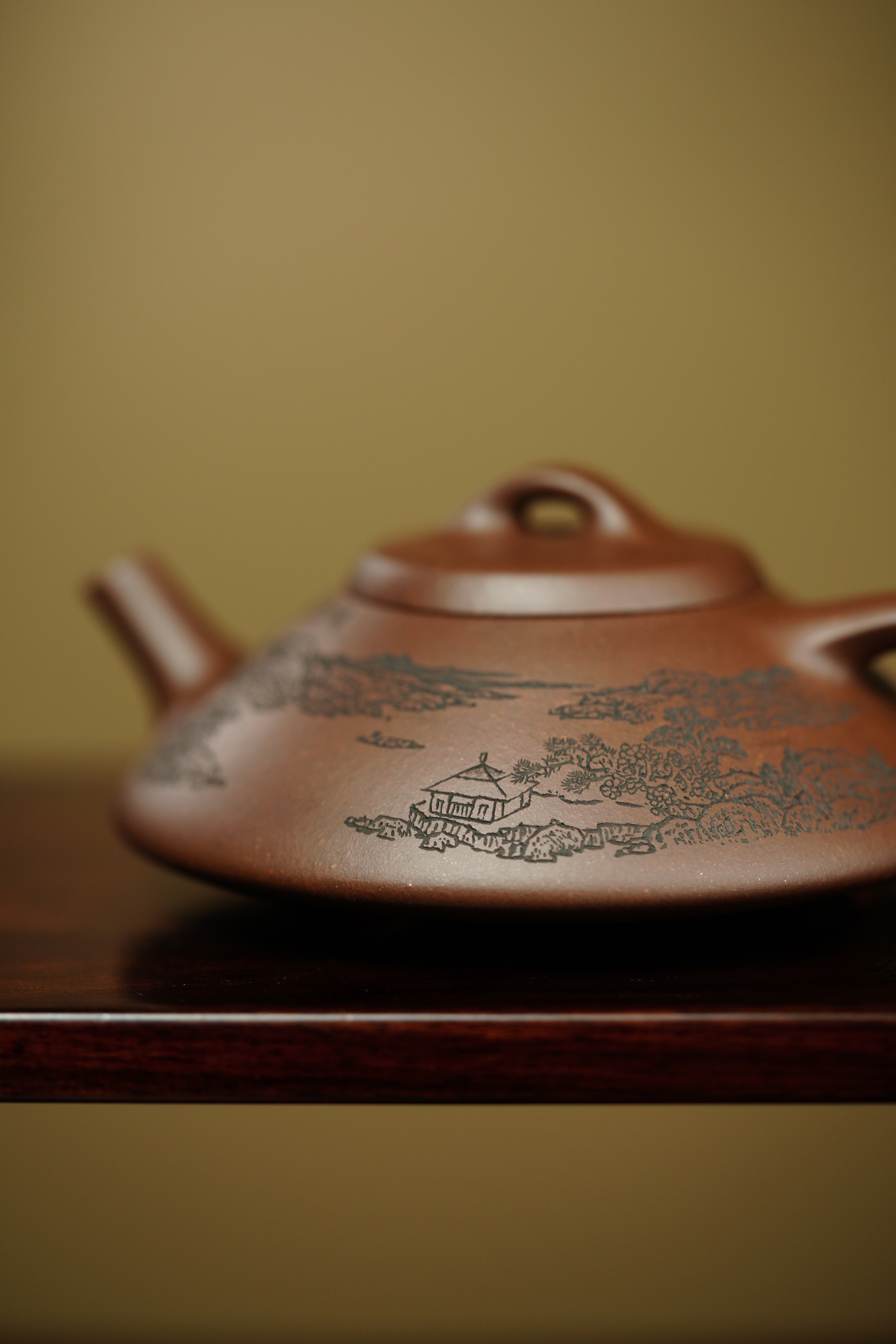 陈宏林大师传世巅峰臻品【合瓢】业界标杆·——原矿优质底槽清，110cc ——紫砂山水陶刻天花板·陈宏林亲工
