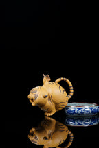 《如虎添翼》 ——原矿黄金段泥·130cc ——实力派陶艺家·王丰
