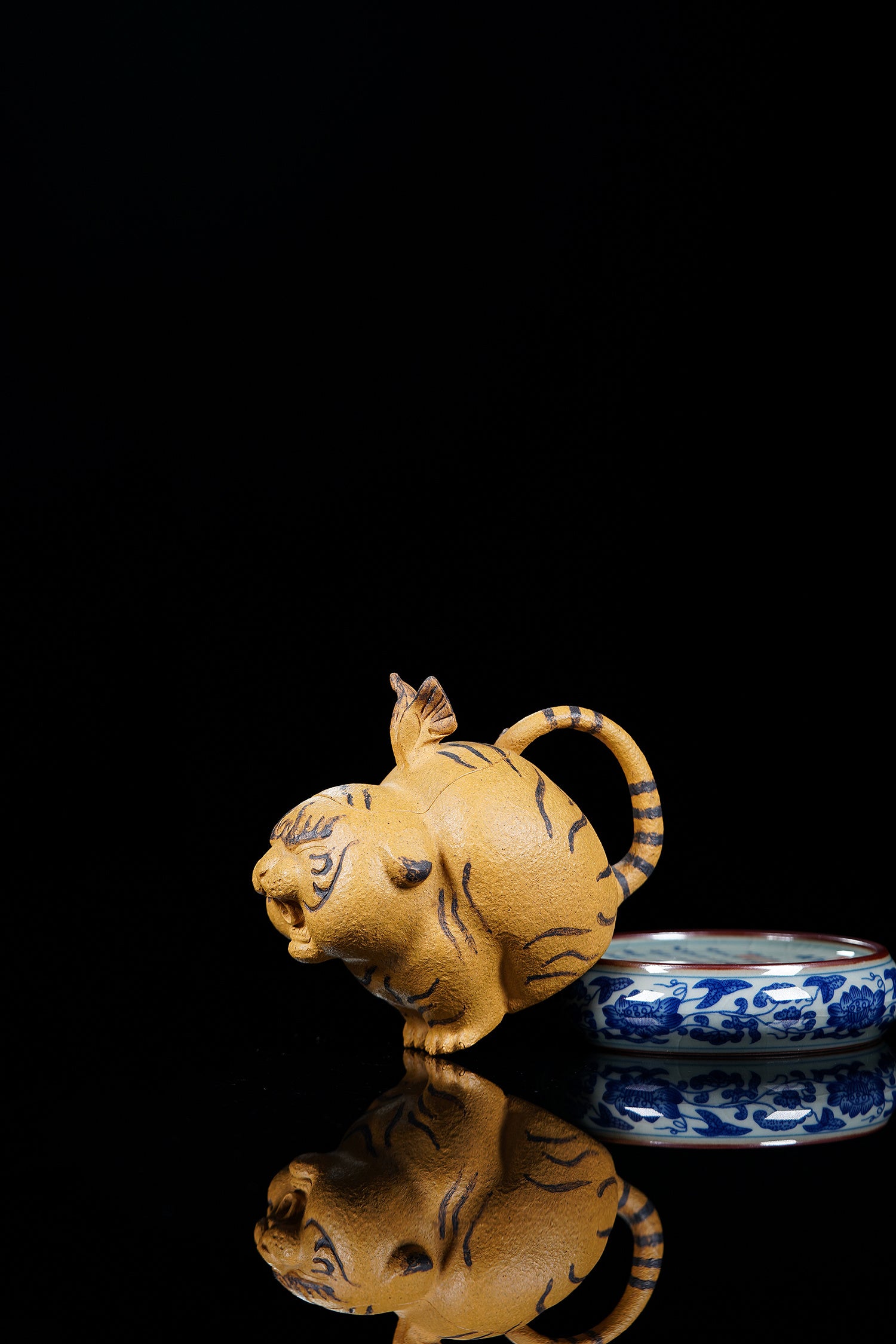 《如虎添翼》 ——原矿黄金段泥·130cc ——实力派陶艺家·王丰