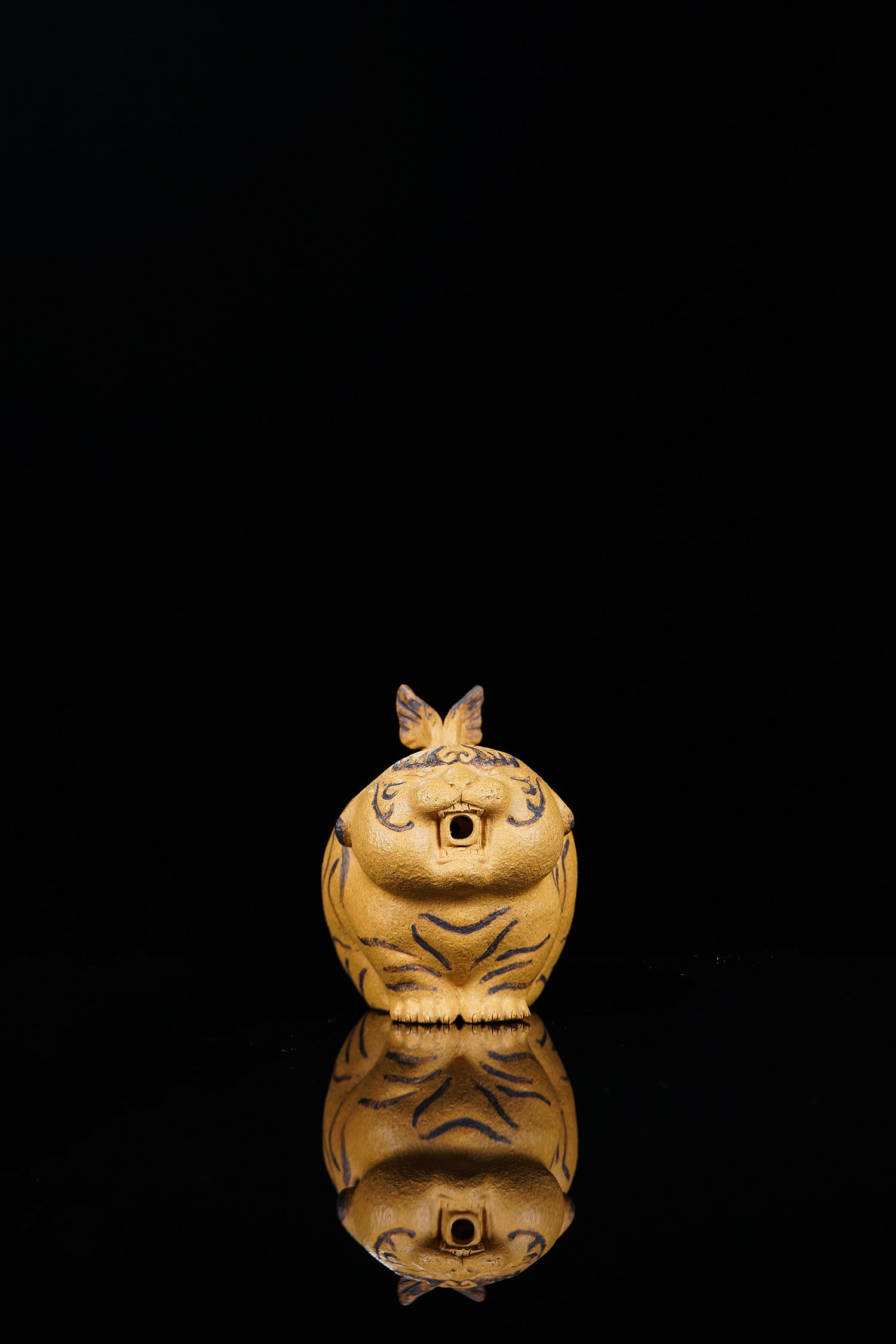 《如虎添翼》 ——原矿黄金段泥·130cc ——实力派陶艺家·王丰