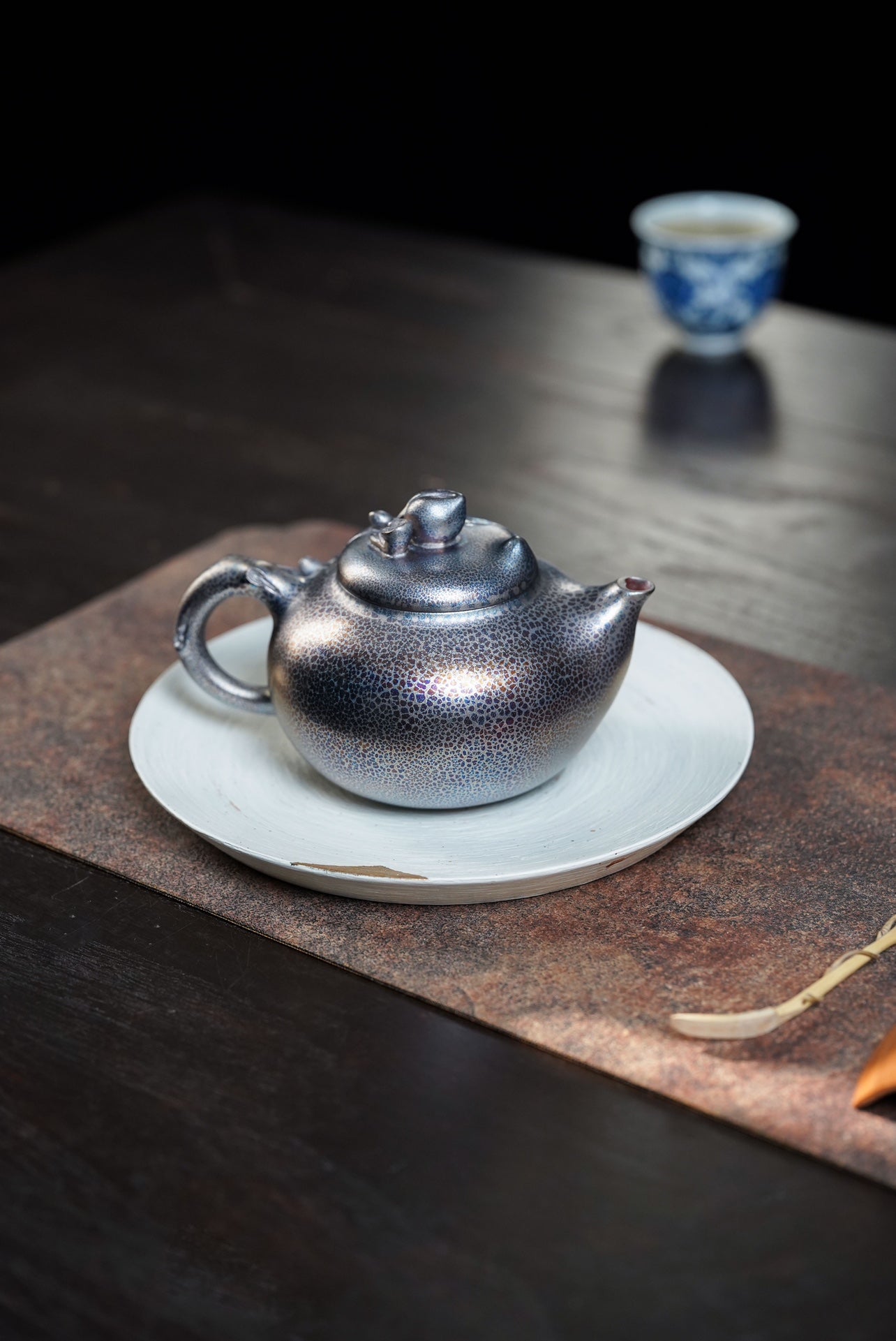 紫砂特色紫金贝壳烧《寿桃壶》精品收藏重器！  ——原矿优质老紫泥，350cc ——著名紫砂艺术家·周满星